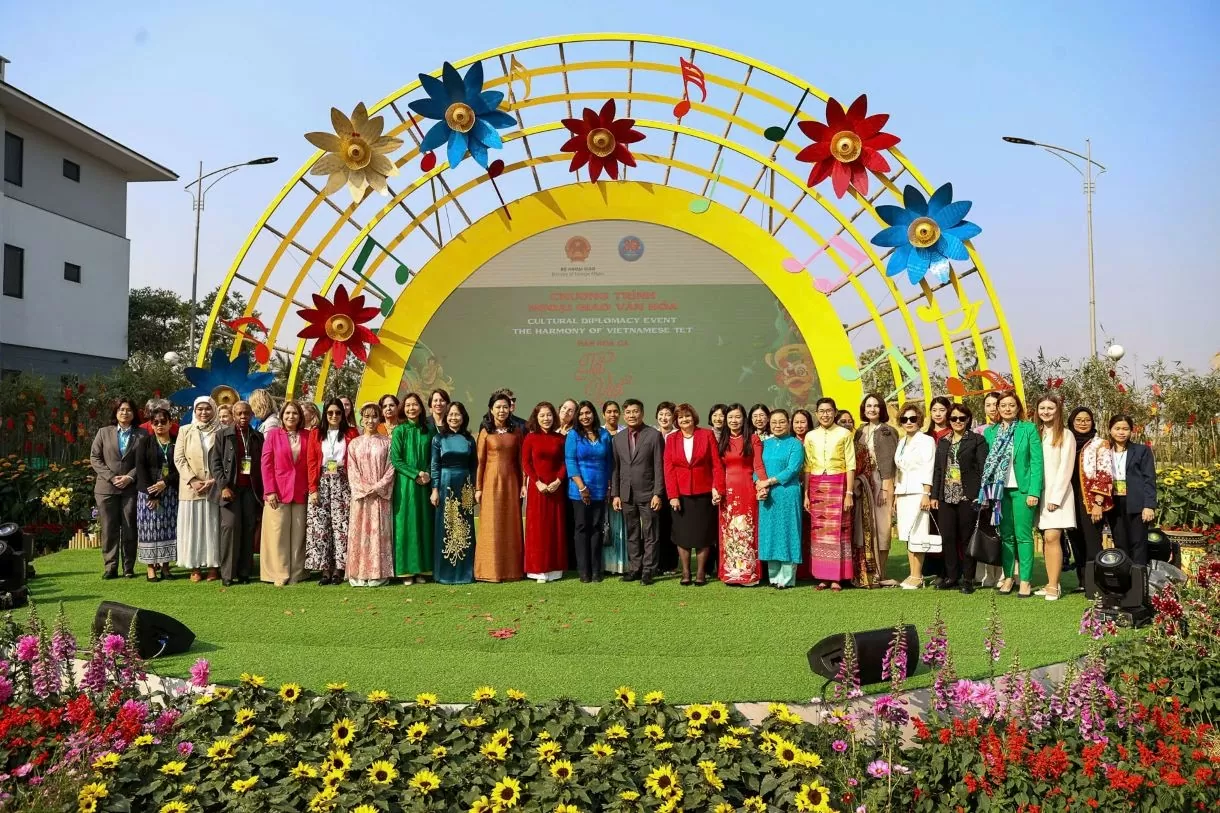 Hương sắc Tết Việt tô điểm ngoại giao văn hoá, gắn kết tình hữu nghị quốc tế