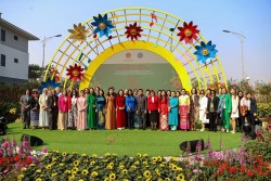 Hương sắc Tết Việt tô điểm ngoại giao văn hoá, gắn kết tình hữu nghị quốc tế