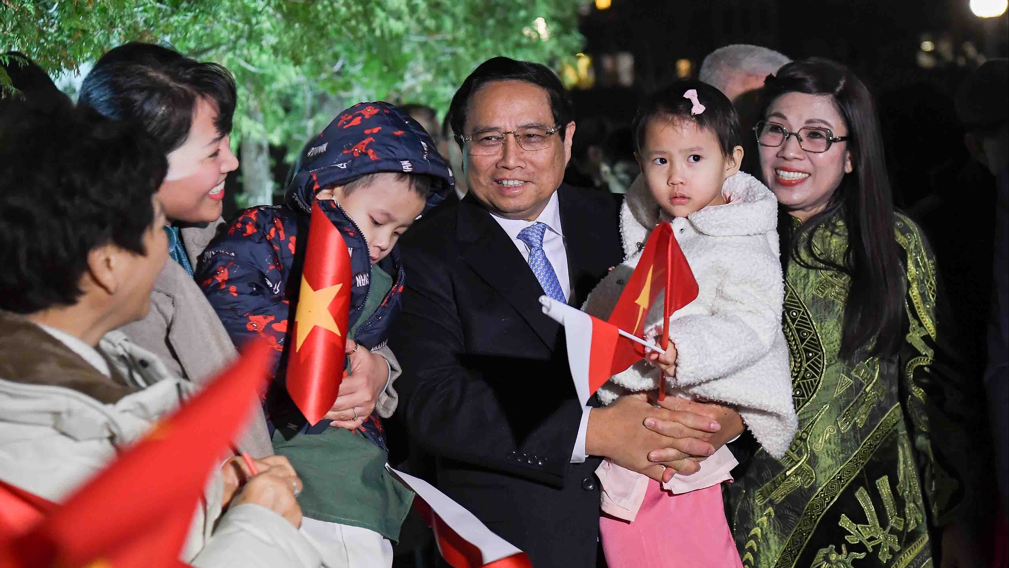 kieu bao viet nam tai ba lan kien nghi thu tuong tra loi