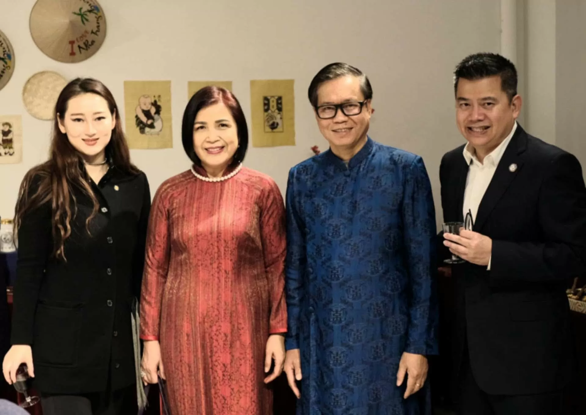 Lụa, áo dài và thủ công mỹ nghệ: Kết nối tinh hoa văn hóa Việt với thế giới từ San Francisco Lụa, áo dài và thủ công mỹ nghệ: Kết nối tinh hoa văn hóa Việt với thế giới từ San Francisco