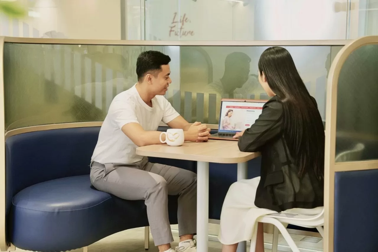 Prudential nhân rộng mô hình trung tâm chăm sóc khách hàng mới tại Lotte Mall Tây Hồ Prudential nhân rộng mô hình trung tâm chăm sóc khách hàng mới tại Lotte Mall Tây Hồ