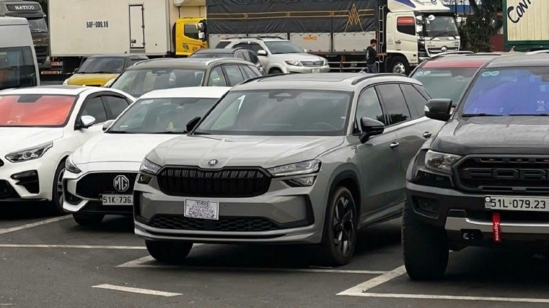 Bắt gặp Skoda Kodiaq 2025 trên đường phố Việt Nam