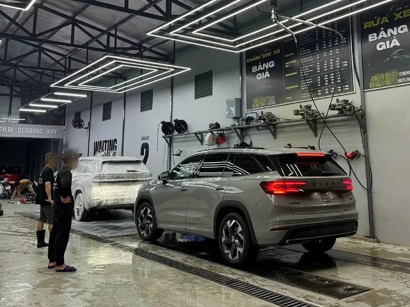 Bắt gặp Skoda Kodiaq 2025 trên đường phố Việt Nam Bắt gặp Skoda Kodiaq 2025 trên đường phố Việt Nam