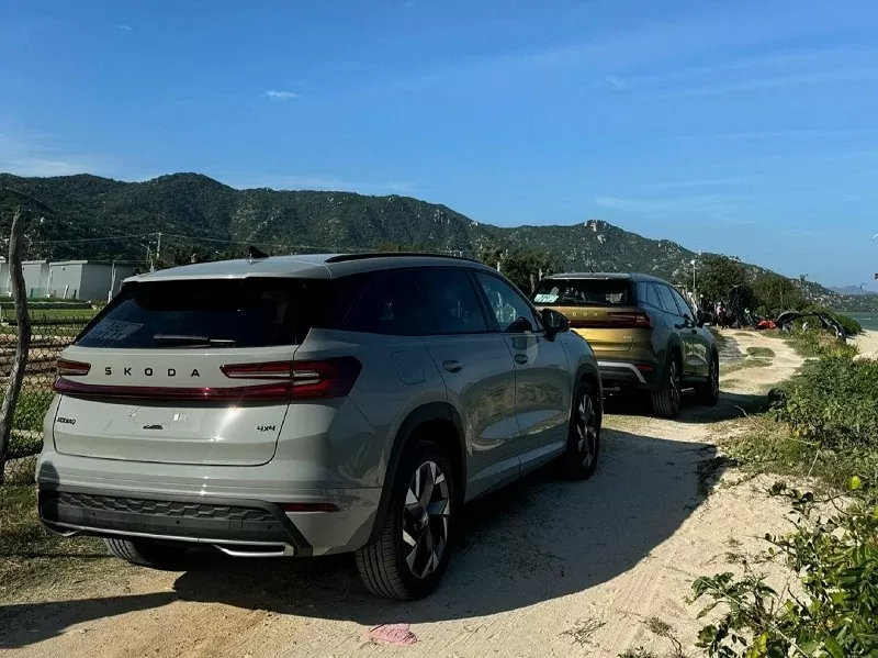 Bắt gặp Skoda Kodiaq 2025 trên đường phố Việt Nam Bắt gặp Skoda Kodiaq 2025 trên đường phố Việt Nam