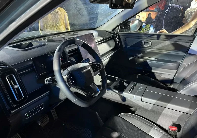 Cận cảnh Jaecoo J7 vừa ra mắt tại Việt Nam, giá từ 799 triệu đồng Cận cảnh Jaecoo J7 vừa ra mắt tại Việt Nam, giá từ 799 triệu đồng