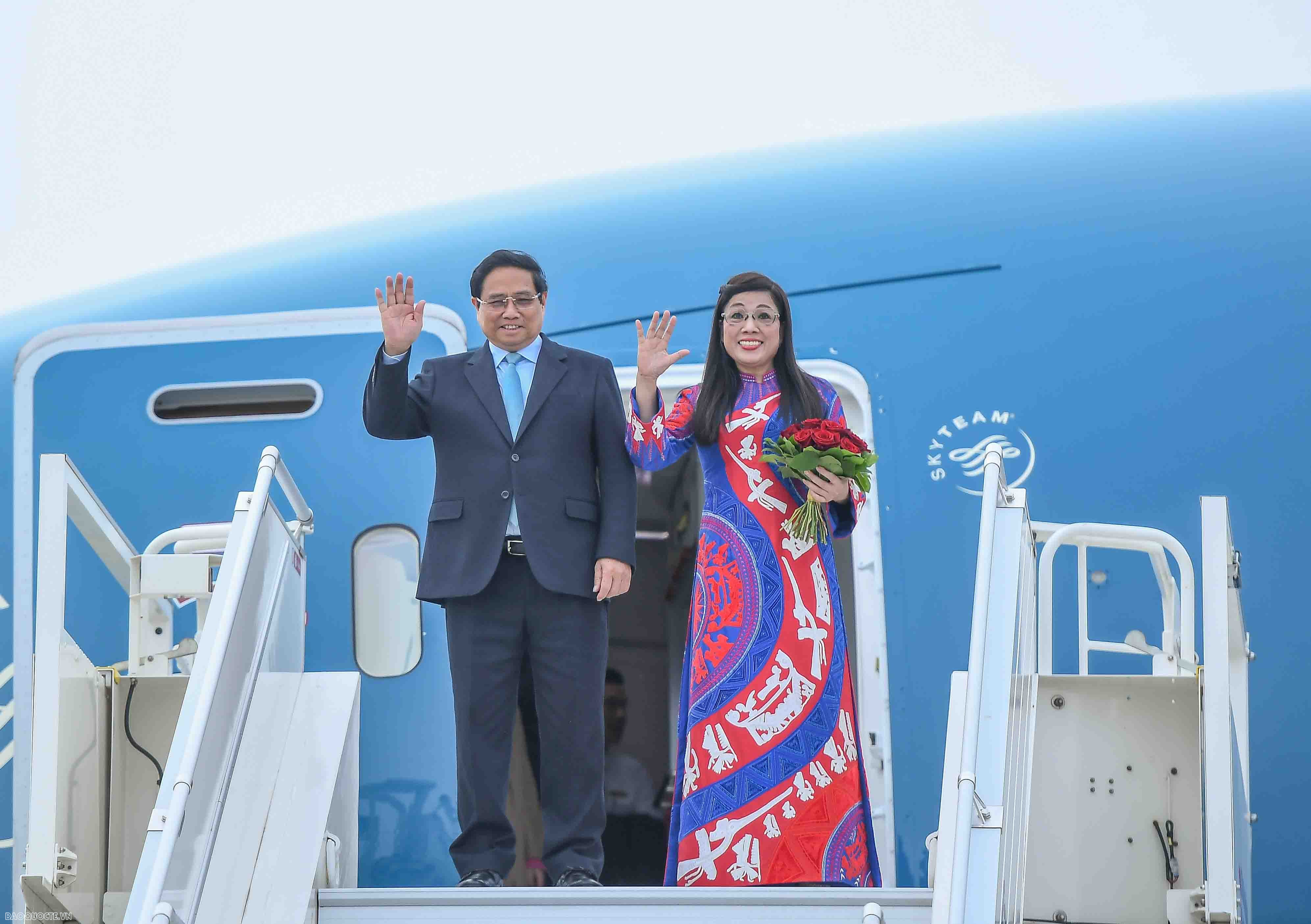 thu tuong pham minh chinh du hoi nghi dai duong lhq tai phap tham chinh thuc estonia va thuy dien