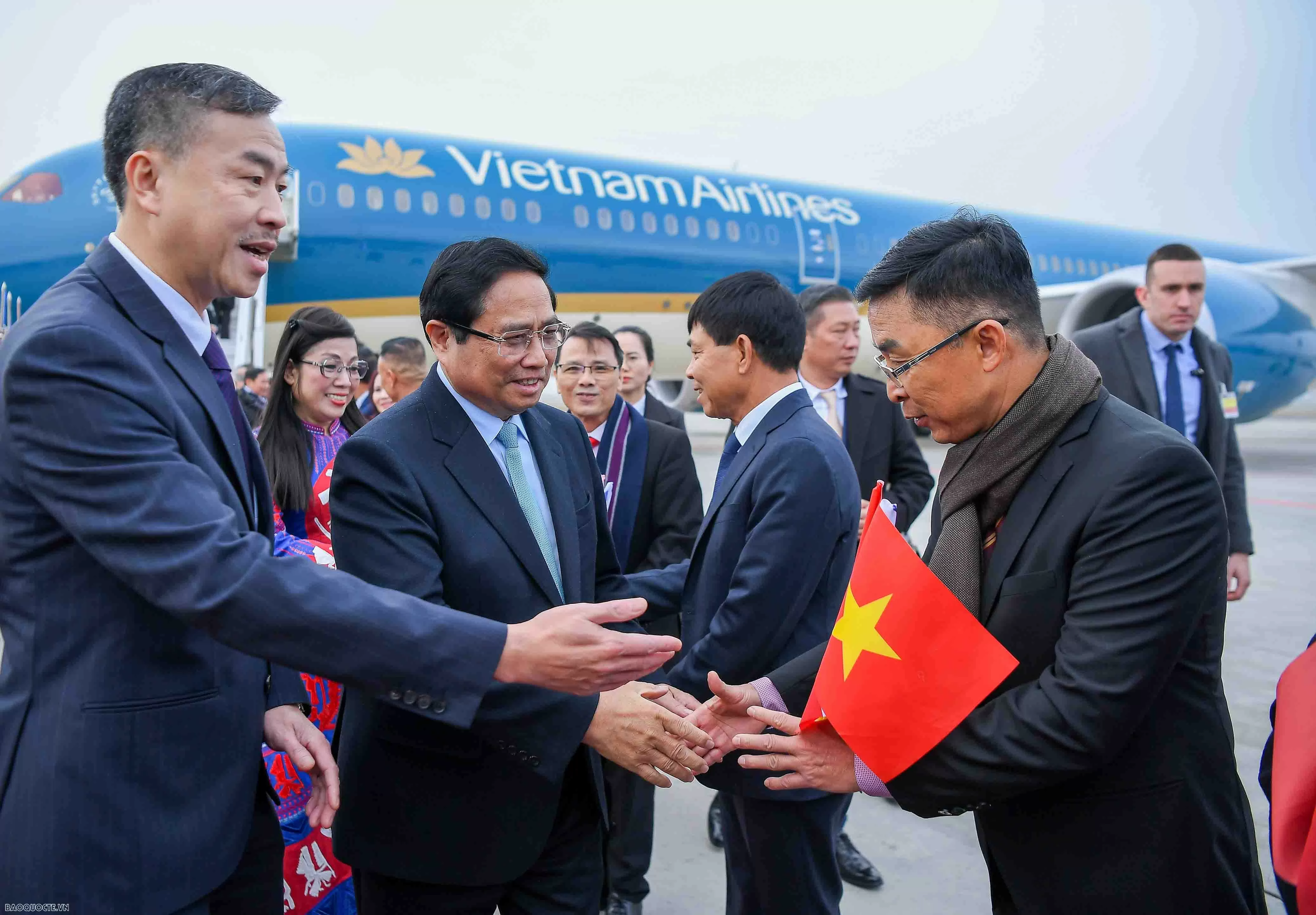 Thủ tướng Phạm Minh Chính và Phu nhân đến Czech, bắt đầu chuyến thăm chính thức