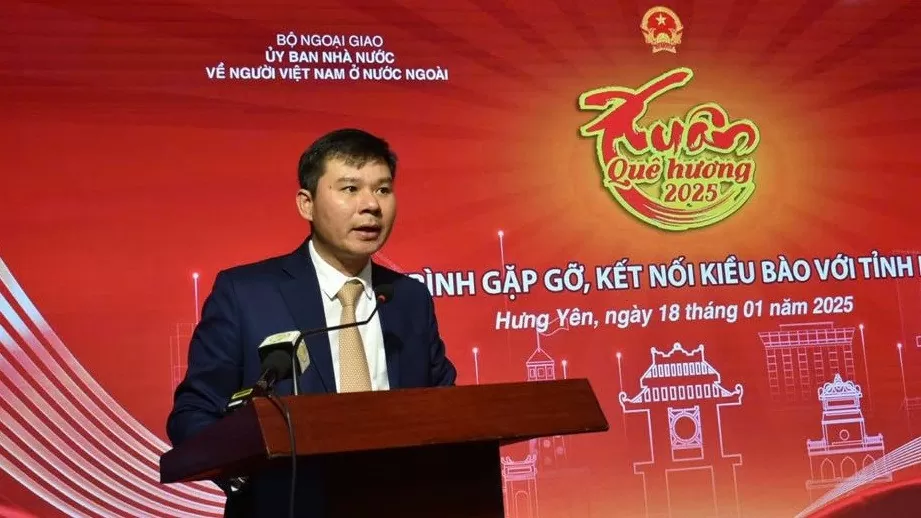 Hoạt động khai màn chương trình Xuân Quê hương 2025 Hoạt động khai màn Xuân Quê hương 2025 tại tỉnh Hưng Yên