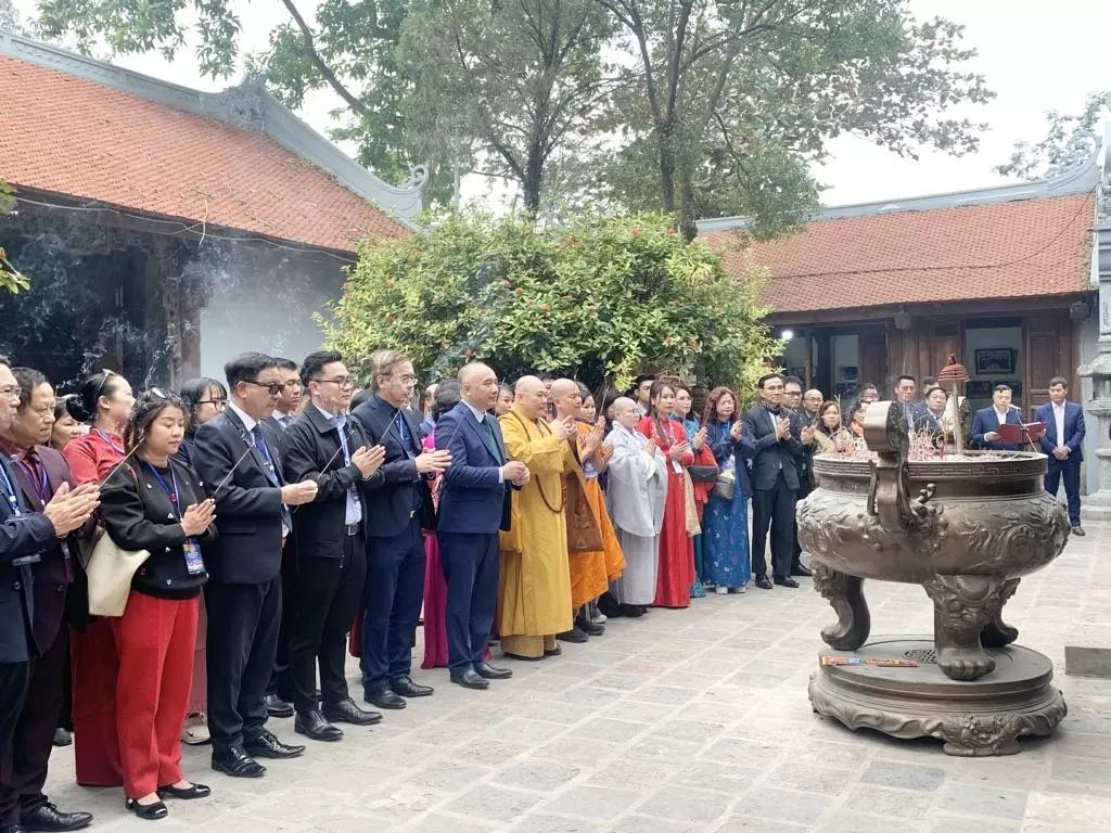 Hoạt động khai màn chương trình Xuân Quê hương 2025 Hoạt động khai màn Xuân Quê hương 2025 tại tỉnh Hưng Yên