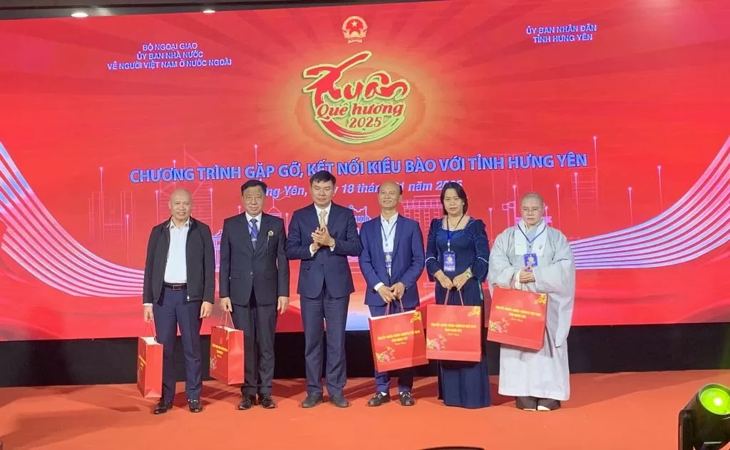 Hoạt động khai màn Xuân Quê hương 2025 tại tỉnh Hưng Yên