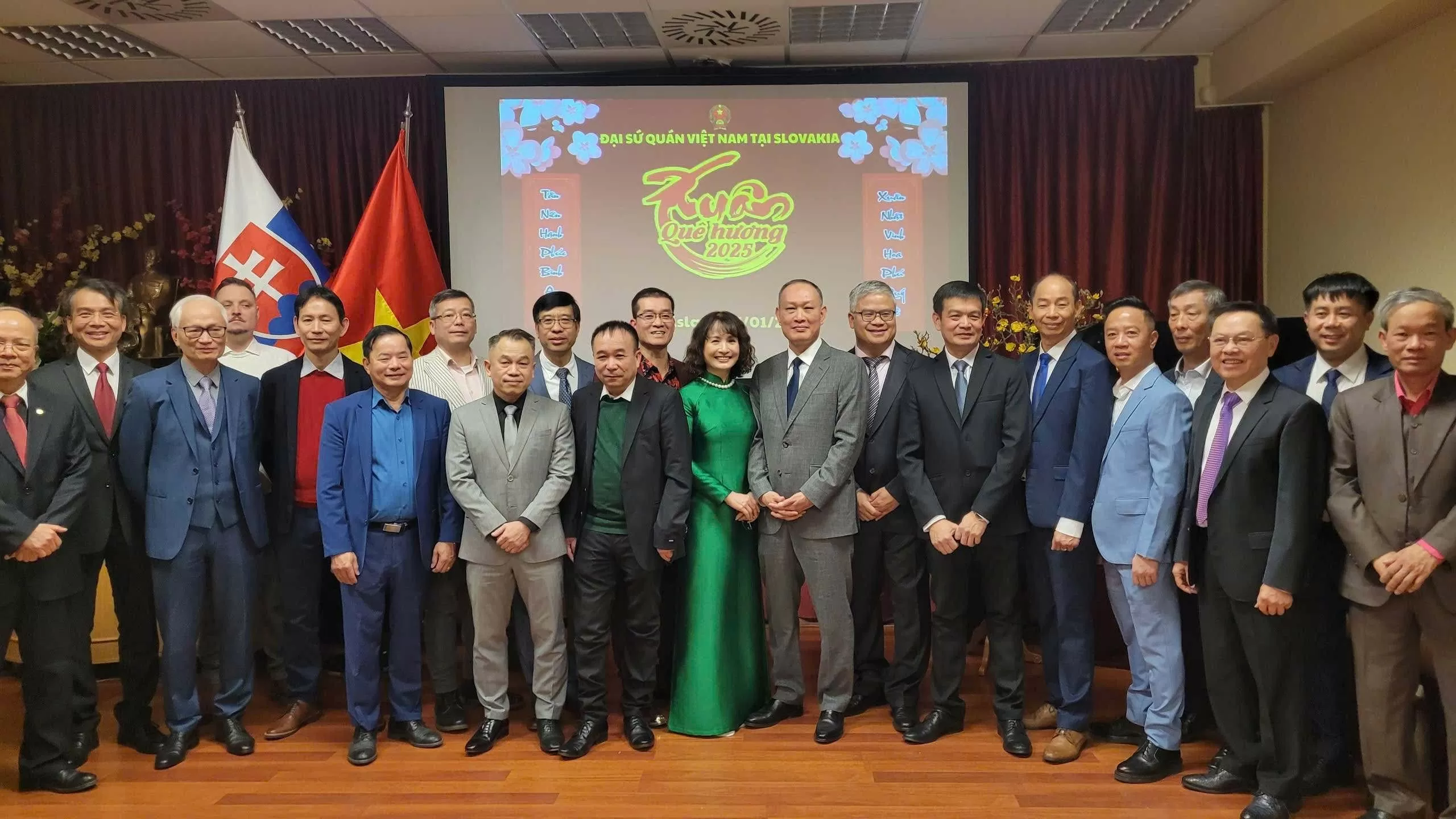 Xuân Quê hương đầm ấm tại Slovakia Xuân Quê hương đầm ấm tại Slovakia
