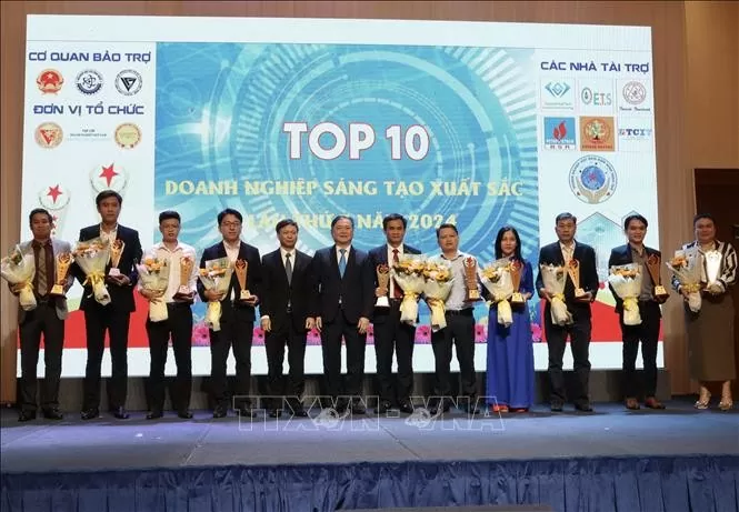 Top 10 Doanh nghiệp sáng tạo xuất sắc năm 2024. (Nguồn: TTXVN) Top 10 Doanh nghiệp sáng tạo xuất sắc năm 2024. (Nguồn: TTXVN)