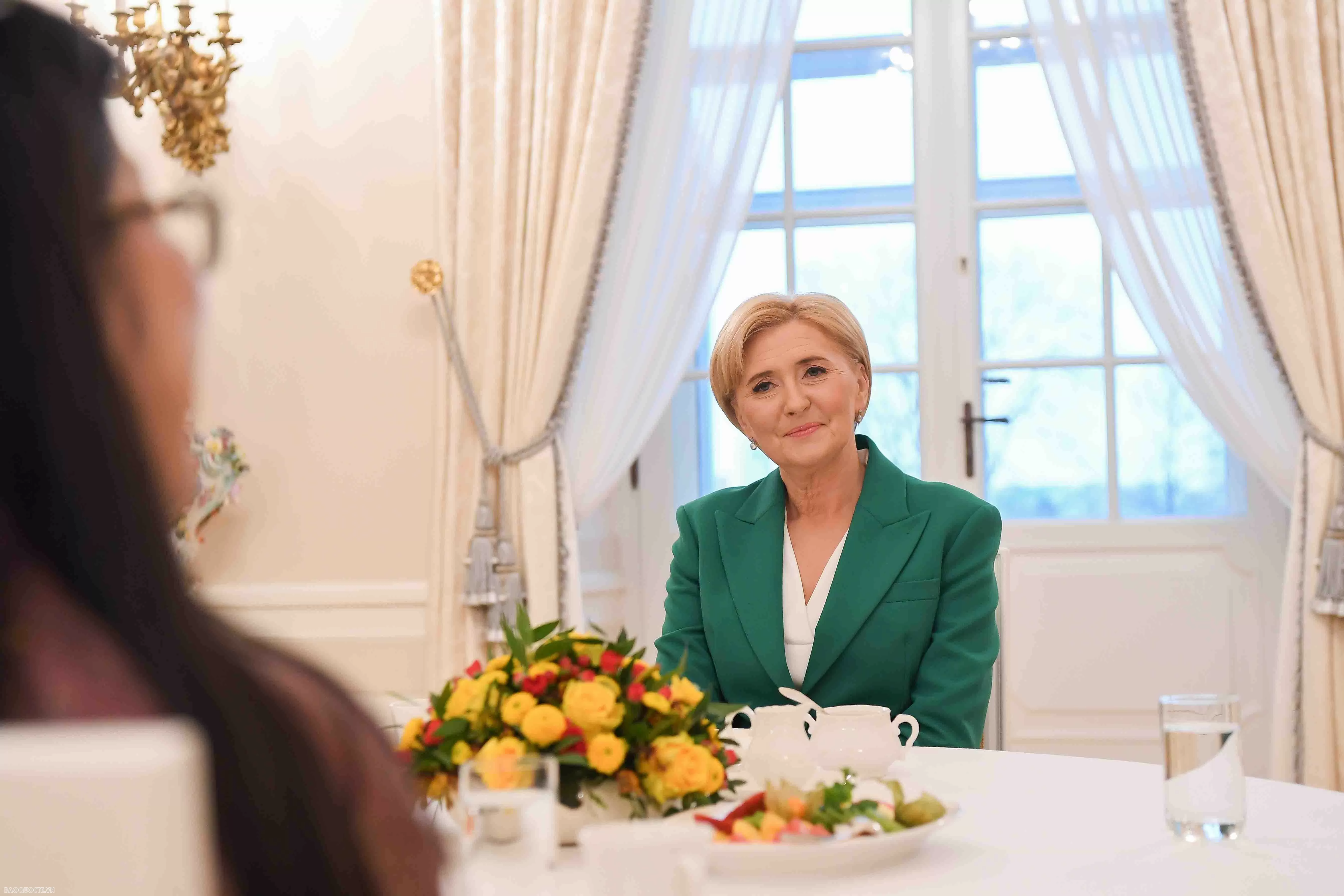 Món quà đặc biệt từ Việt Nam của Phu nhân Thủ tướng tặng các em nhỏ tại Ba Lan