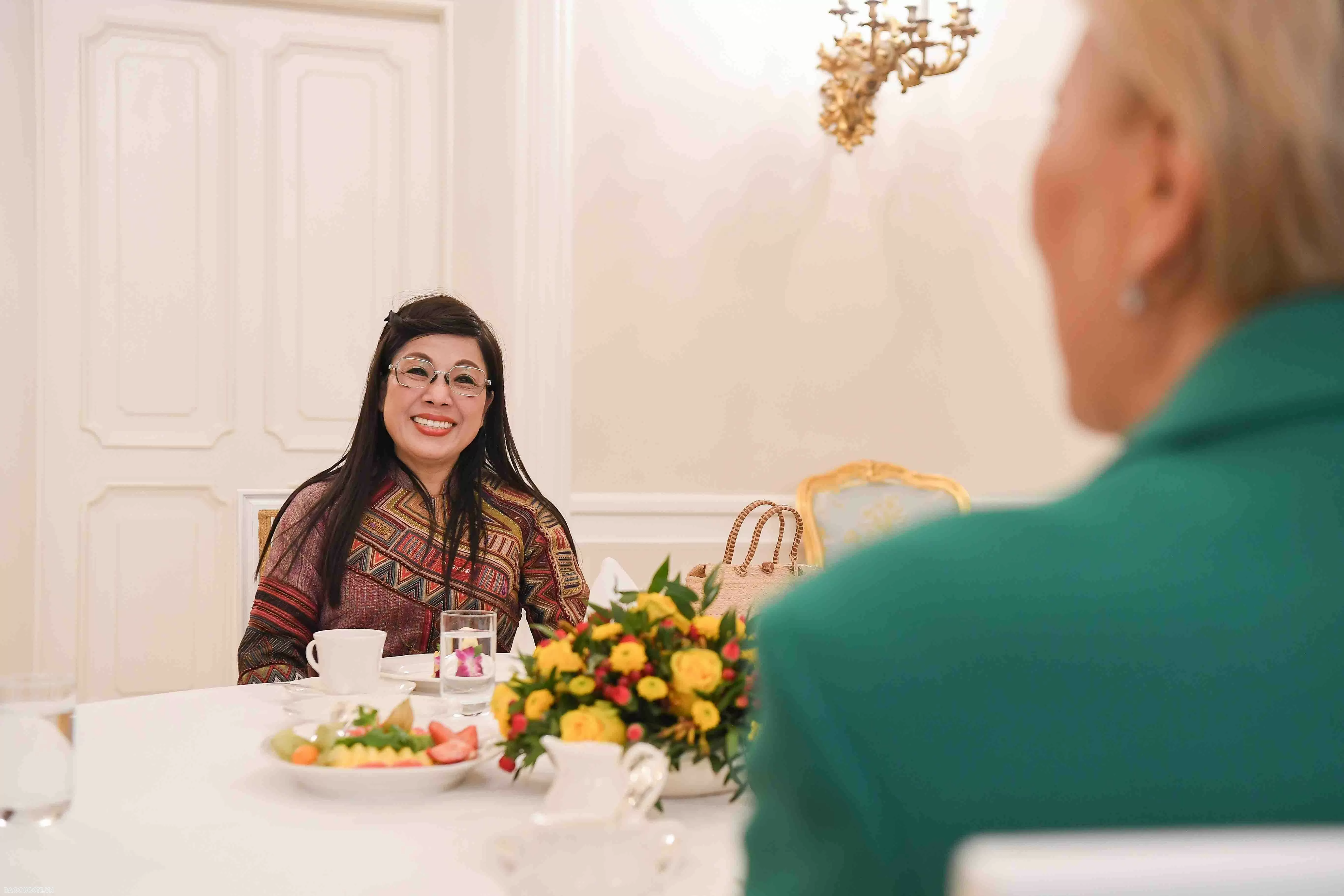 Món quà đặc biệt từ Việt Nam của Phu nhân Thủ tướng tặng các em nhỏ tại Ba Lan