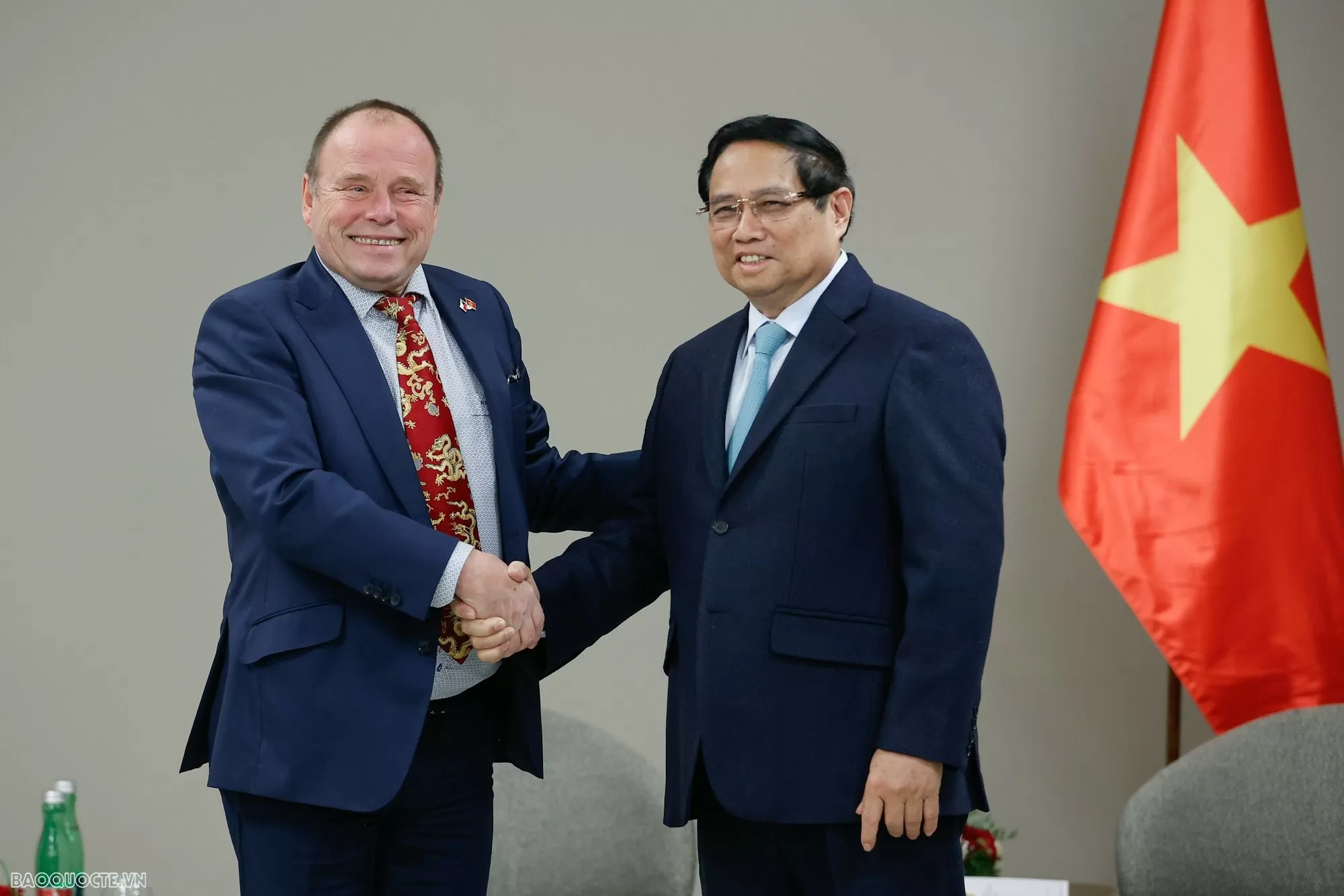 Thủ tướng Phạm Minh Chính và Chủ tịch Hội Hữu nghị Czech - Việt Nam Milos Kusy - Ảnh: VGP/Nhật Bắc Thủ tướng Phạm Minh Chính và Chủ tịch Hội Hữu nghị Czech - Việt Nam Milos Kusy - Ảnh: VGP/Nhật Bắc