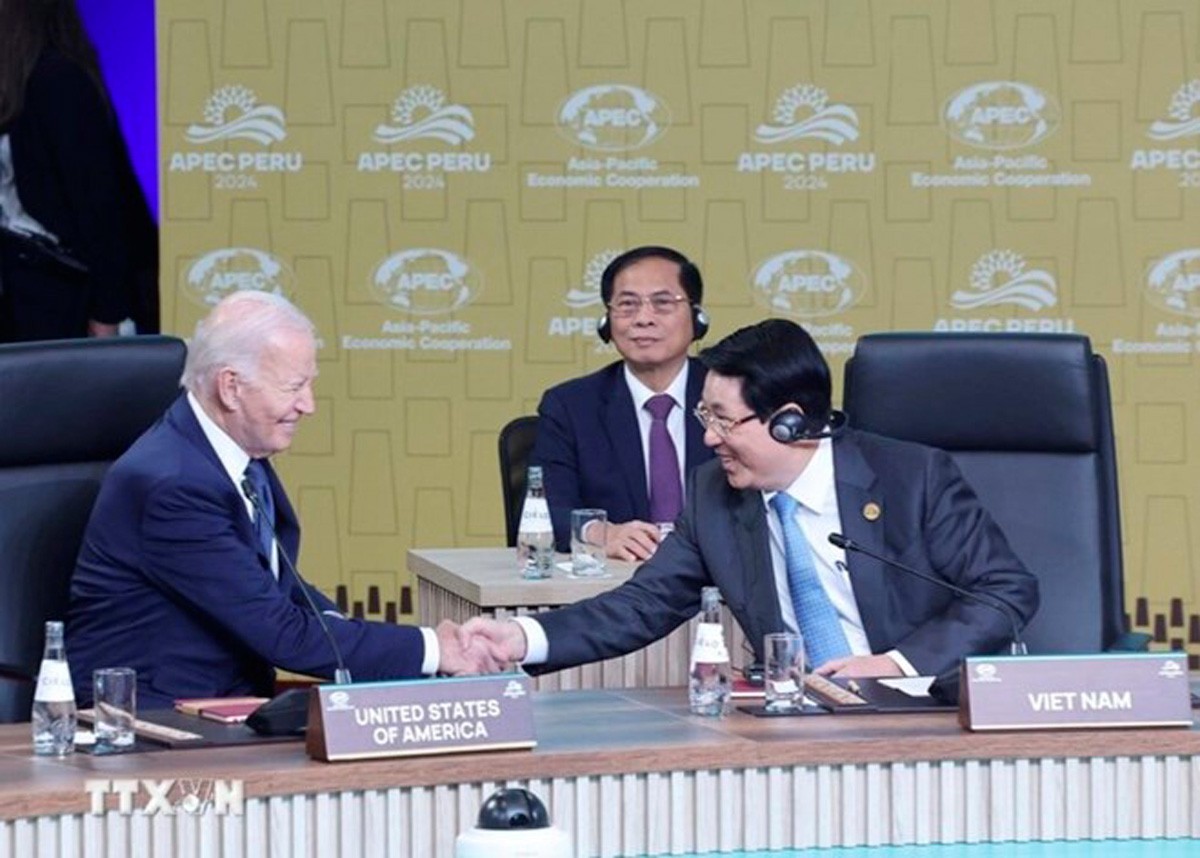 Chủ tịch nước Lương Cường tiếp xúc với Tổng thống Biden nhân dịp dự Hội nghị cấp cao APEC (tháng 11/2024)