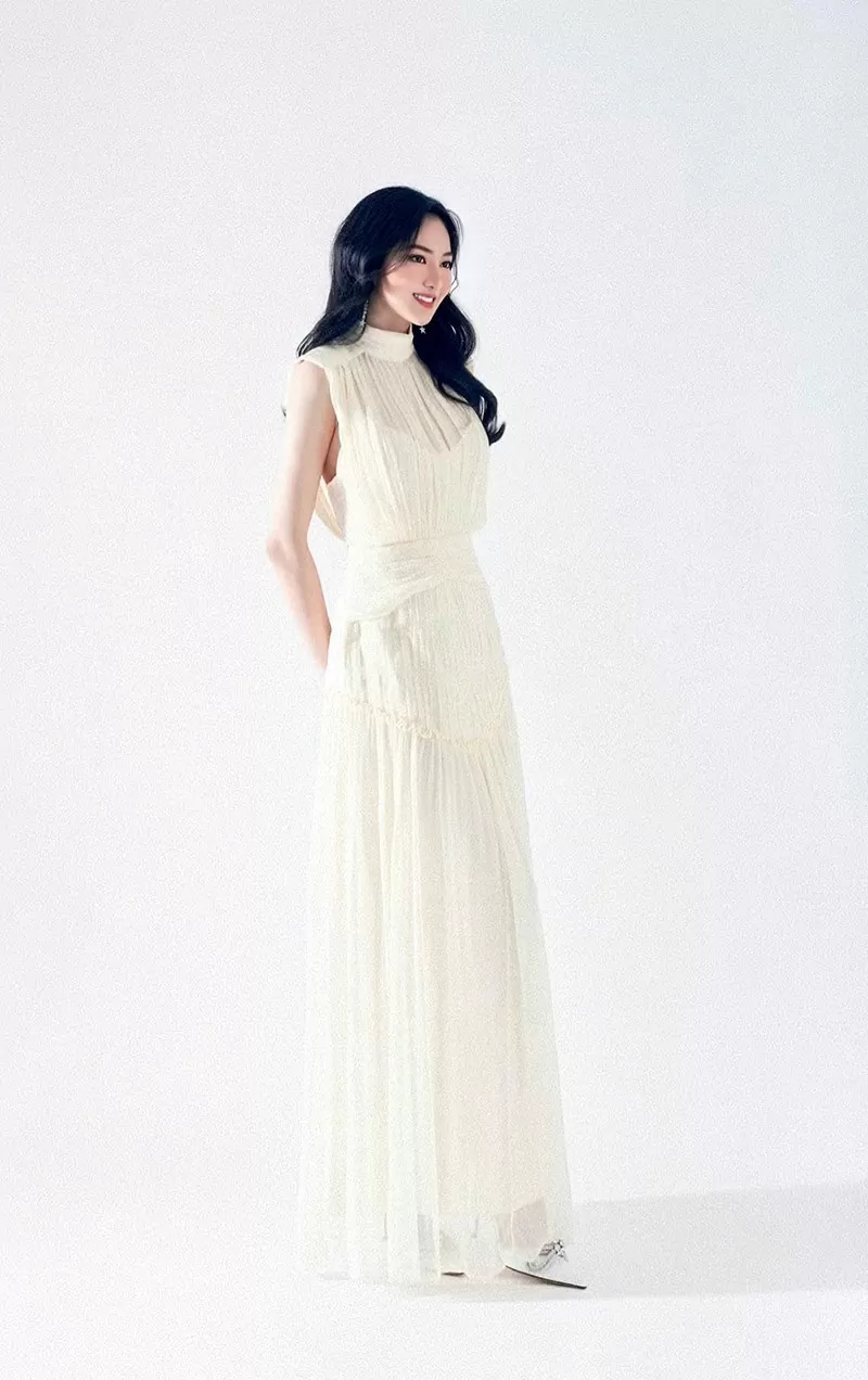 Trần Kiều Oanh - Ái nữ Tập đoàn Vinh Thịnh Vượng gây ấn tượng với ngoại hình nổi bật