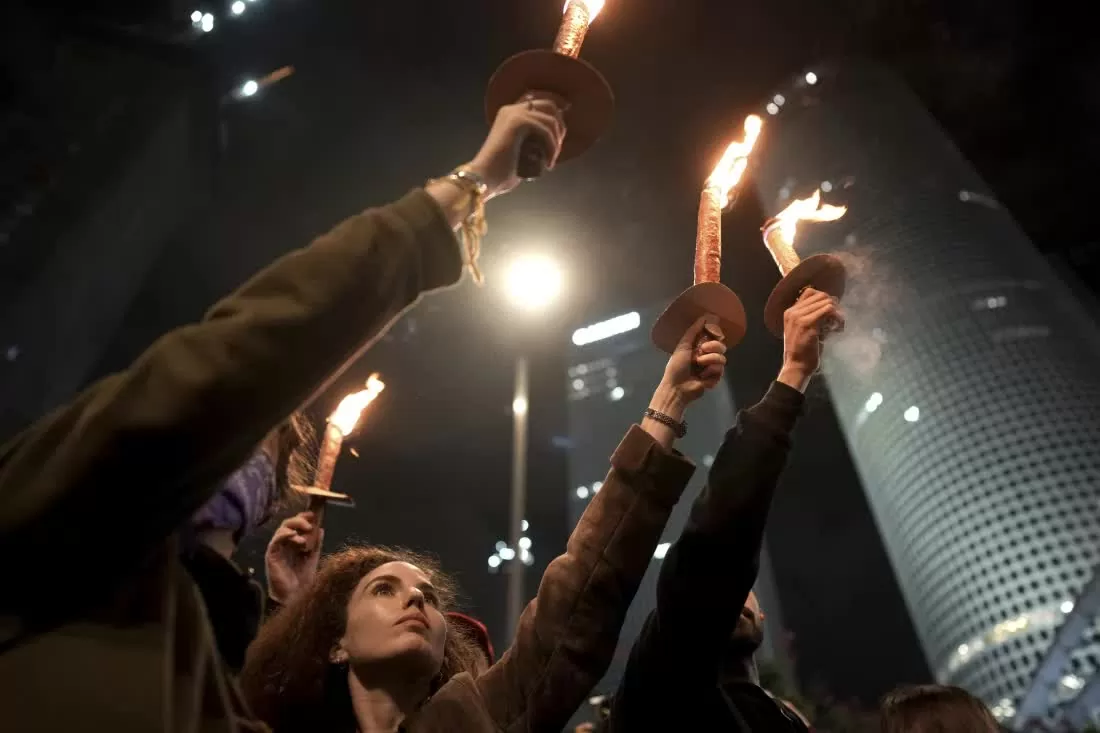 Israel thông báo thời gian lệnh ngừng bắn ở Gaza có hiệu lực, Hamas thả con tin Israel thông báo thời gian lệnh ngừng bắn ở Gaza có hiệu lực, Hamas thả con tin