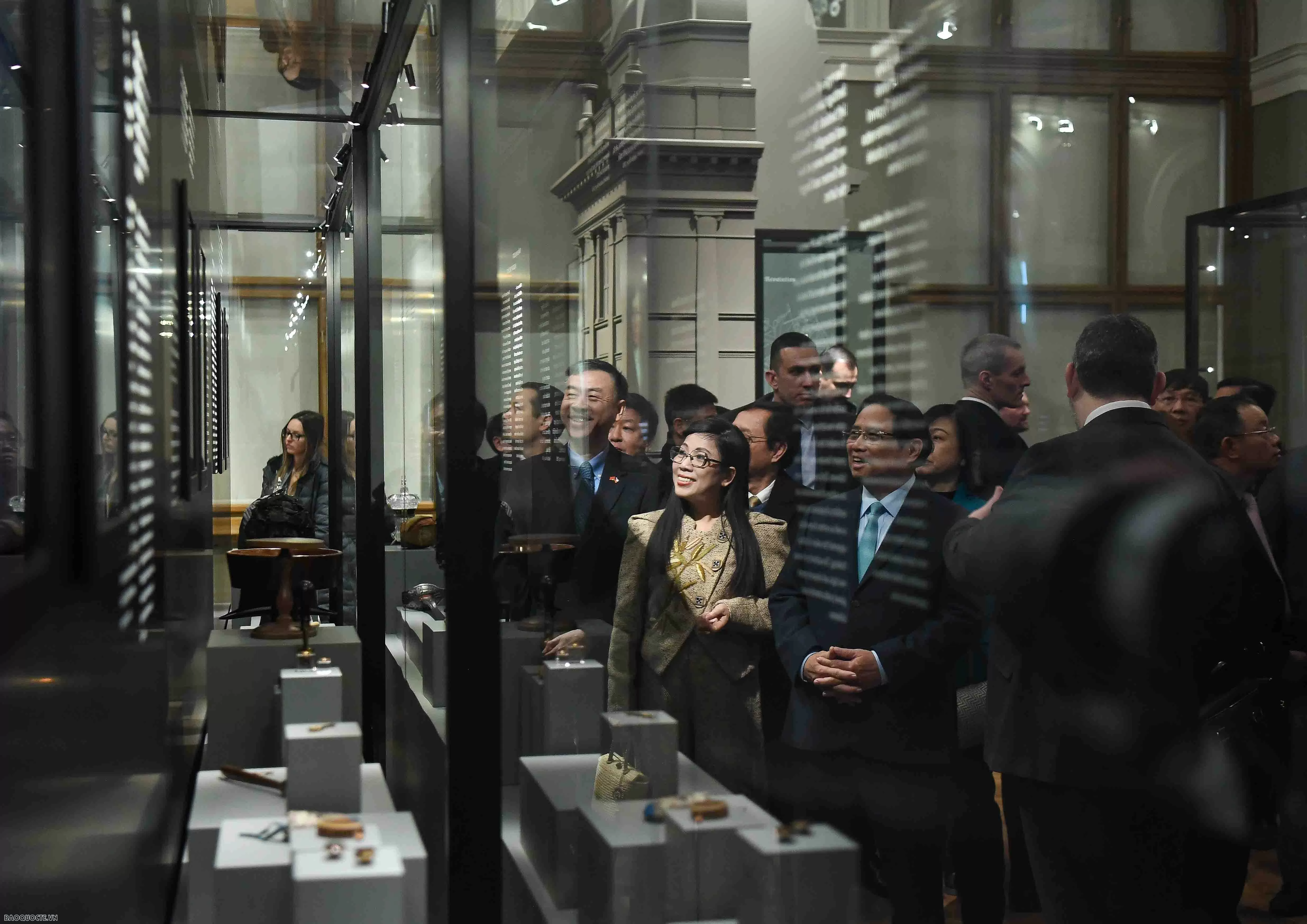 đề nghị phía Czech tiếp tục hợp tác chặt chẽ, hiệu quả với Việt Nam để cùng phát triển, góp phần vì hòa bình, ổn định, hợp tác, phát triển nhanh, bền vững, toàn diện, bao trùm trong kỷ nguyên mới, kỷ nguyên thông minh.