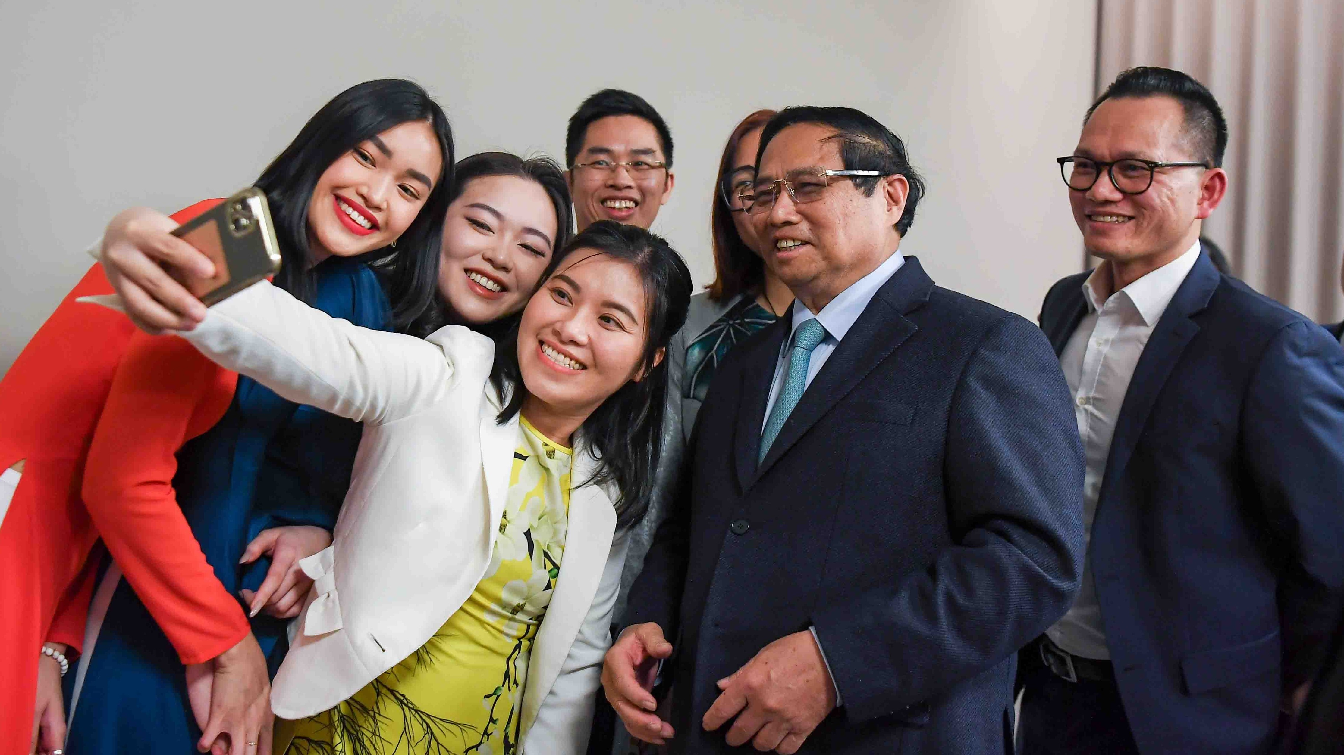 cac thanh vien mang luoi doi moi sang tao viet nam tai chau au hien ke cho phat trien dat nuoc