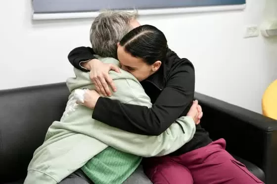 Ngừng bắn ở Gaza: 3 con tin Israel đầu tiên trở về nước, 90 tù nhân Palestine được phóng thích. (Nguồn: IDF) Ngừng bắn ở Gaza: 3 con tin Israel đầu tiên trở về nước, 90 tù nhân Palestine được phóng thích. (Nguồn: IDF)