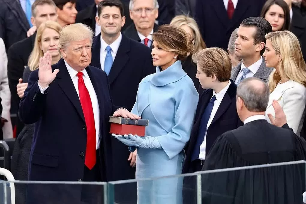 Lễ nhậm chức của ông Trump: Kỷ lục 170 triệu USD, mọi ‘sự kỳ thị tan biến' chỉ còn lại háo hức và hân hoan. (Nguồn: Getty Images) Lễ nhậm chức của ông Trump: Kỷ lục 170 triệu USD, mọi ‘sự kỳ thị tan biến' chỉ còn lại háo hức và hân hoan. (Nguồn: Getty Images)