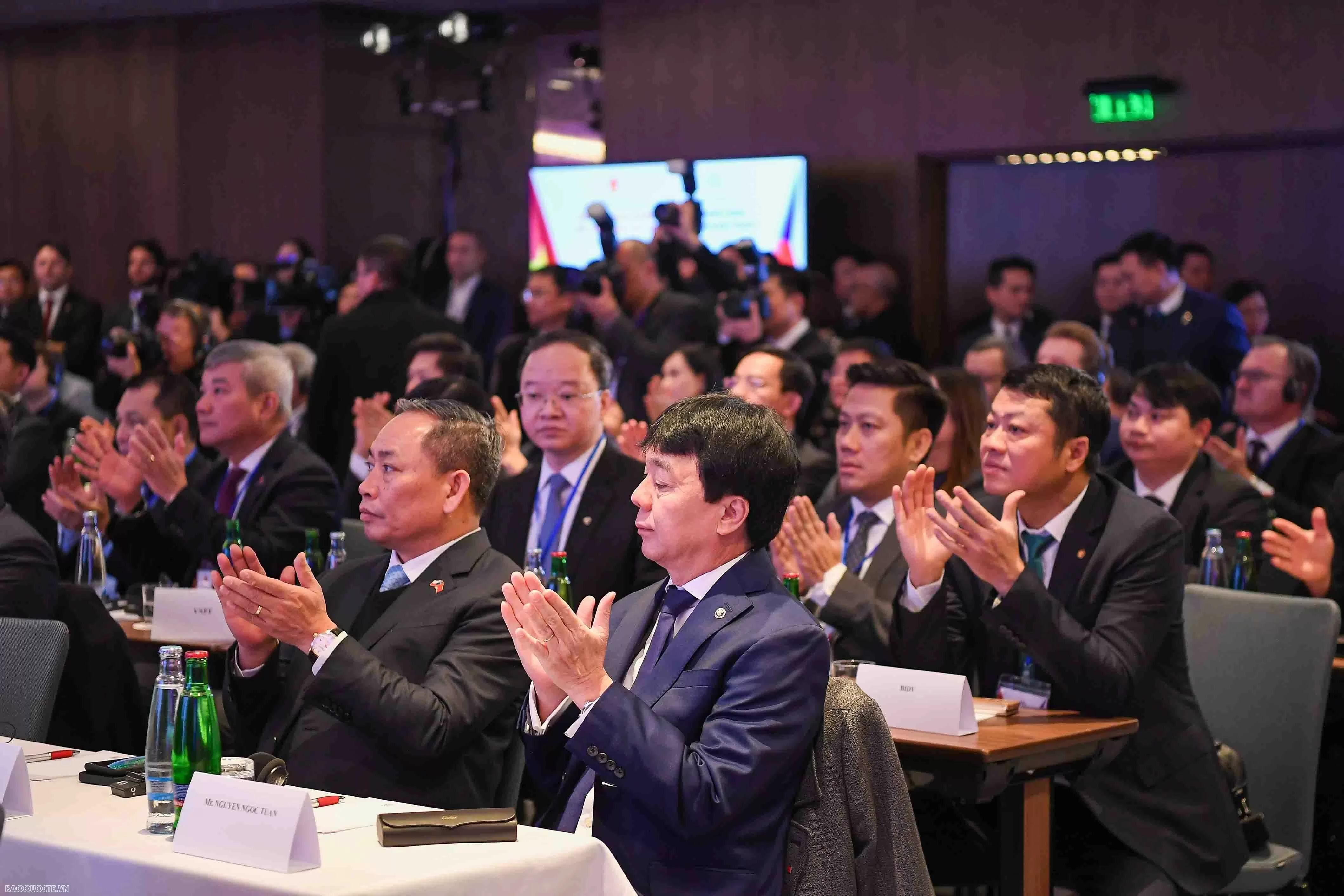 Diễn đàn doanh nghiệp Diễn đàn doanh nghiệp