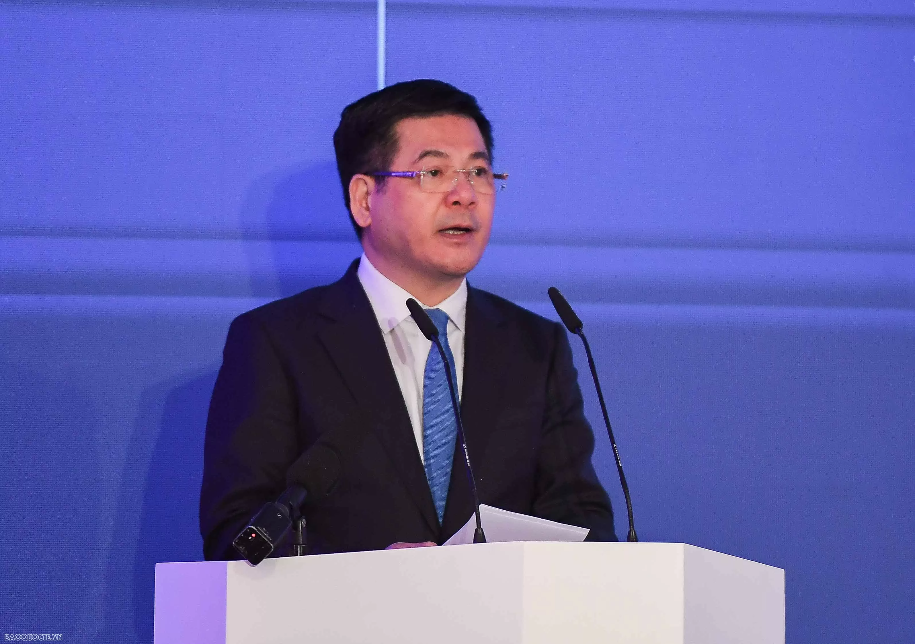 Diễn đàn doanh nghiệp