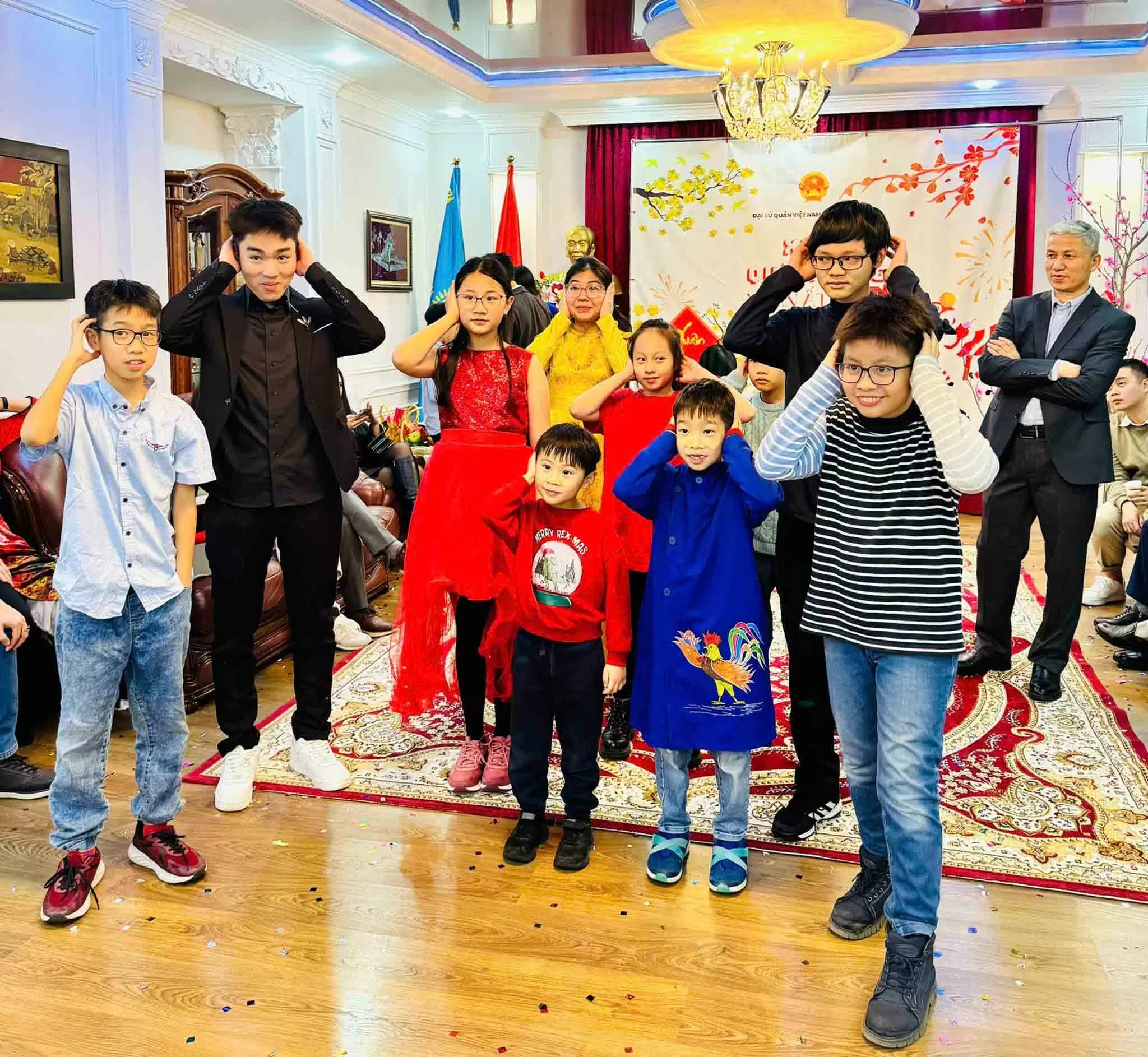 Xuân Quê hương 2025 ấm áp nghĩa tình tại Kazakhstan Xuân Quê hương 2025 ấm áp nghĩa tình tại Kazakhstan