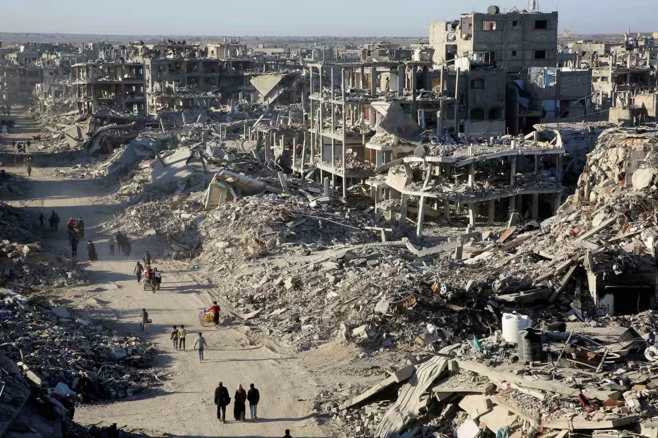 Theo báo cáo đánh giá thiệt hại của Liên hợp quốc (LHQ), để tái thiết Gaza sau xung đột sẽ cần tới hàng tỷ USD. (Nguồn: Reuters) Theo báo cáo đánh giá thiệt hại của Liên hợp quốc (LHQ), để tái thiết Gaza sau xung đột sẽ cần tới hàng tỷ USD. (Nguồn: Reuters)