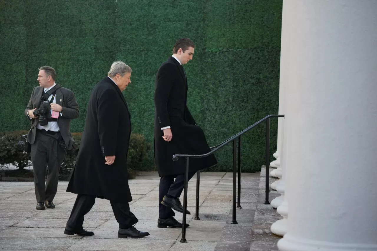 Ái nữ, quý tử nhà ông Donald Trump cùng xuất hiện tại một sự kiện trước lễ nhậm chức Tổng thống Mỹ