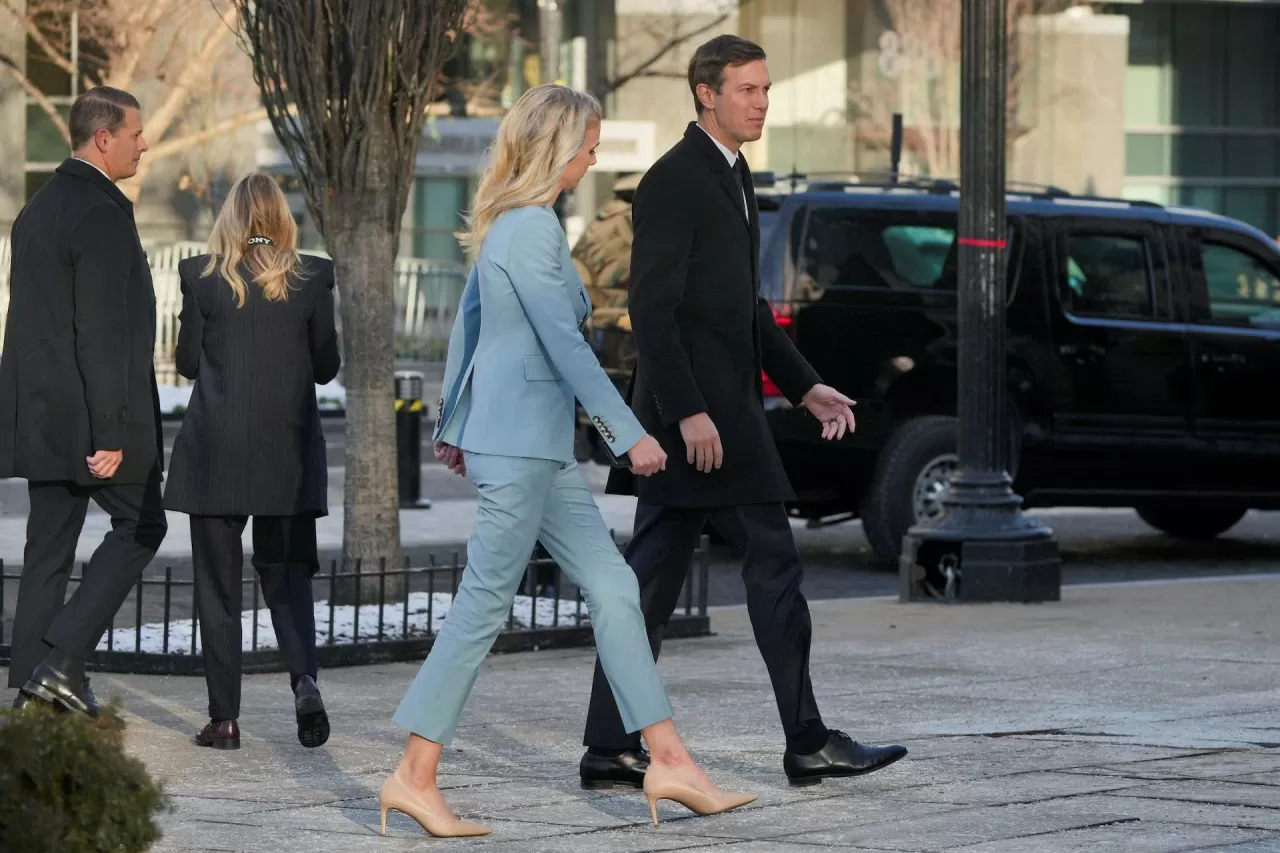 Ái nữ, quý tử nhà ông Donald Trump cùng xuất hiện tại một sự kiện trước lễ nhậm chức Tổng thống Mỹ