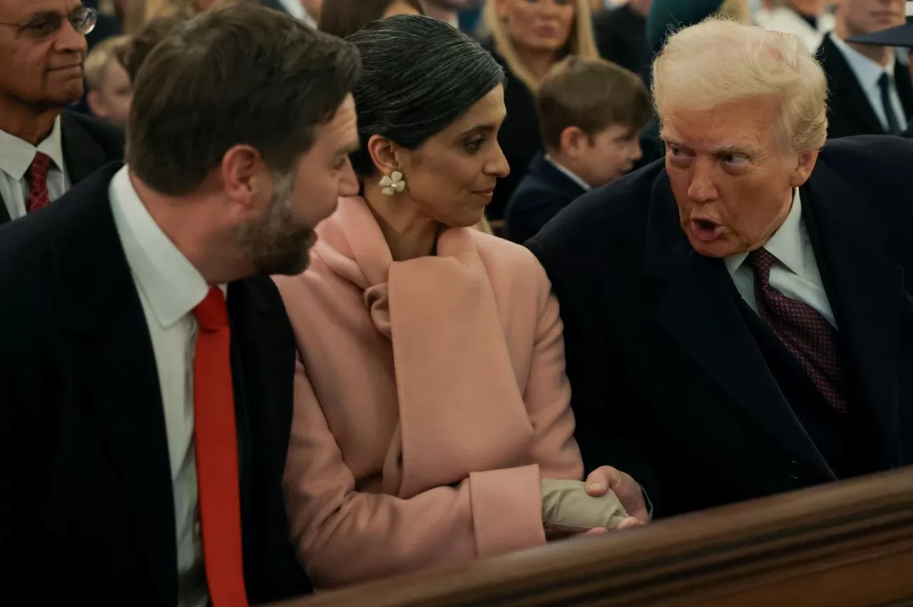 Ái nữ, quý tử nhà ông Donald Trump cùng xuất hiện tại một sự kiện trước lễ nhậm chức Tổng thống Mỹ