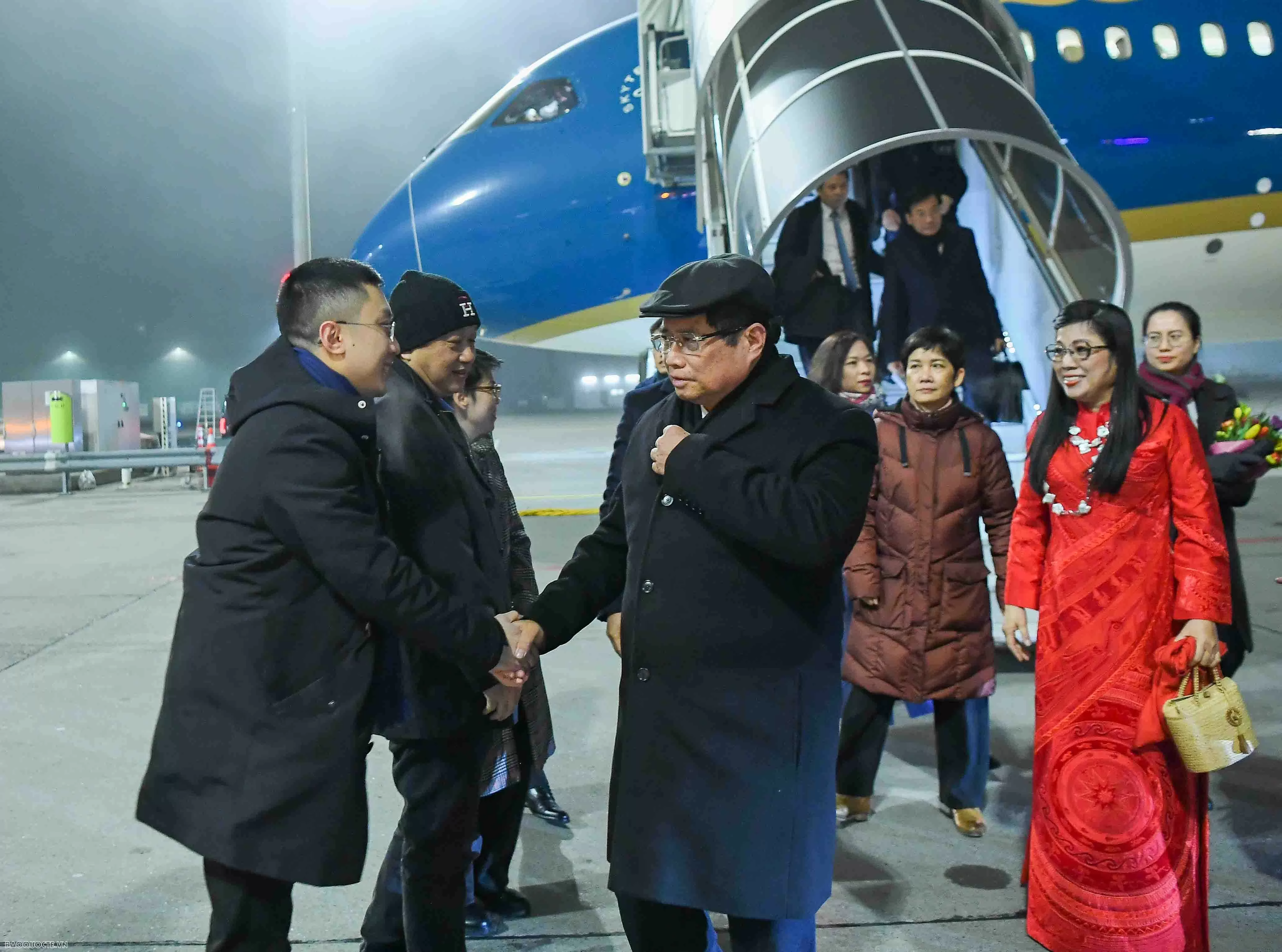 Thủ tướng Phạm Minh Chính và Phu nhân đến Zurich, bắt đầu chuyến dự Hội nghị WEF Davos 2025 Thủ tướng Phạm Minh Chính và Phu nhân đến Zurich, bắt đầu chuyến dự Hội nghị WEF Davos 2025