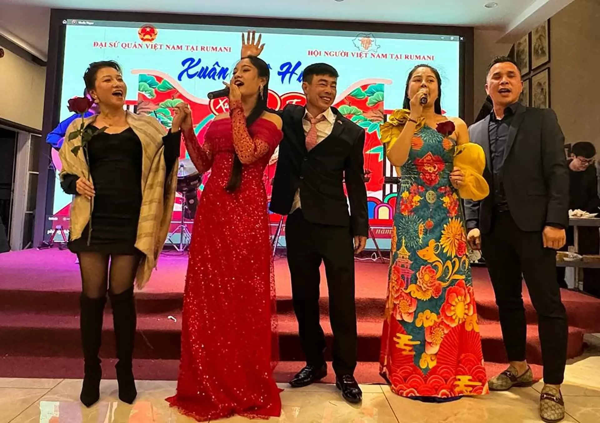 Tưng bừng đón Xuân Quê hương 2025 tại Romania Tưng bừng đón Xuân Quê hương 2025 tại Romania