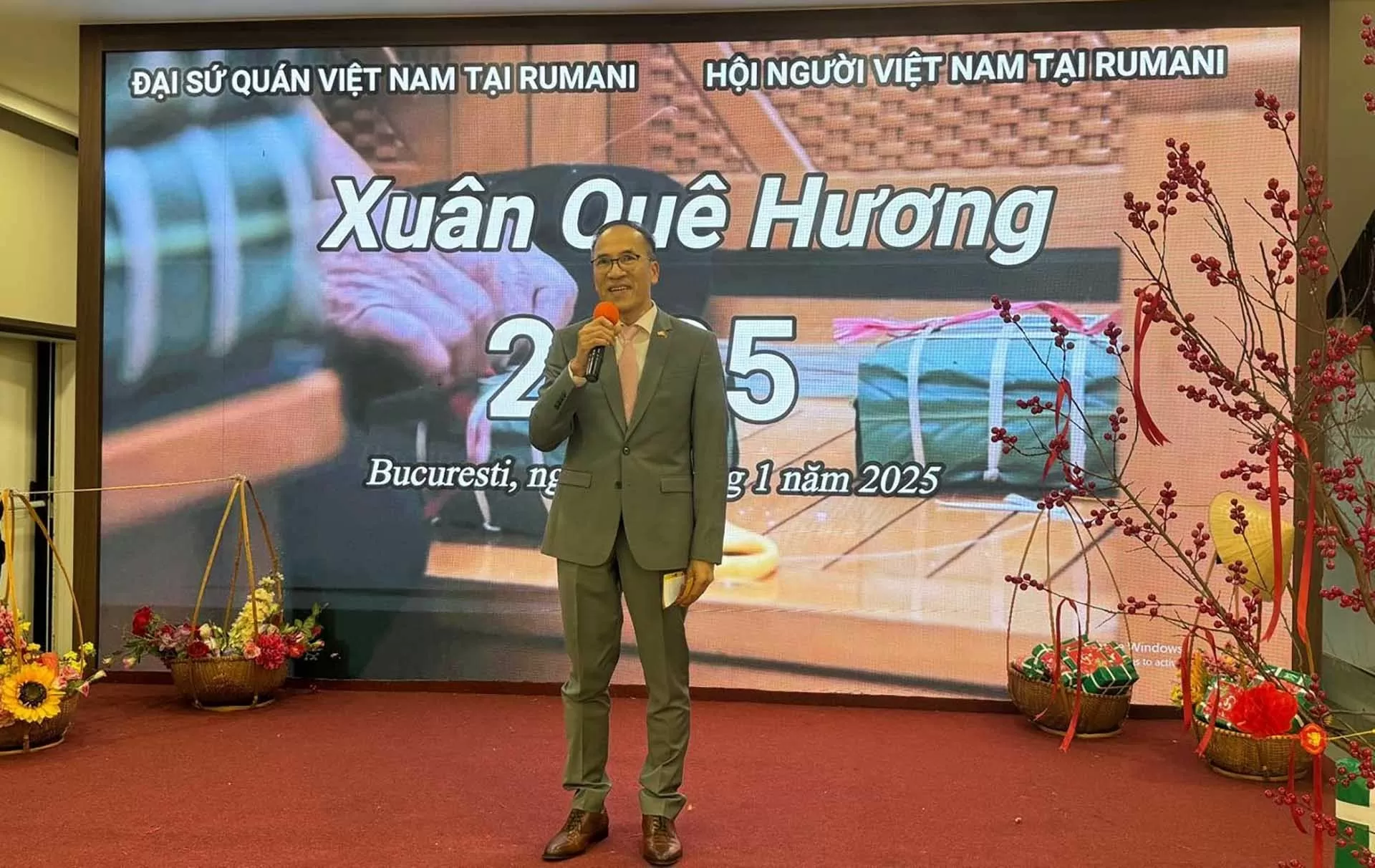 Tưng bừng đón Xuân Quê hương 2025 tại Romania Tưng bừng đón Xuân Quê hương 2025 tại Romania