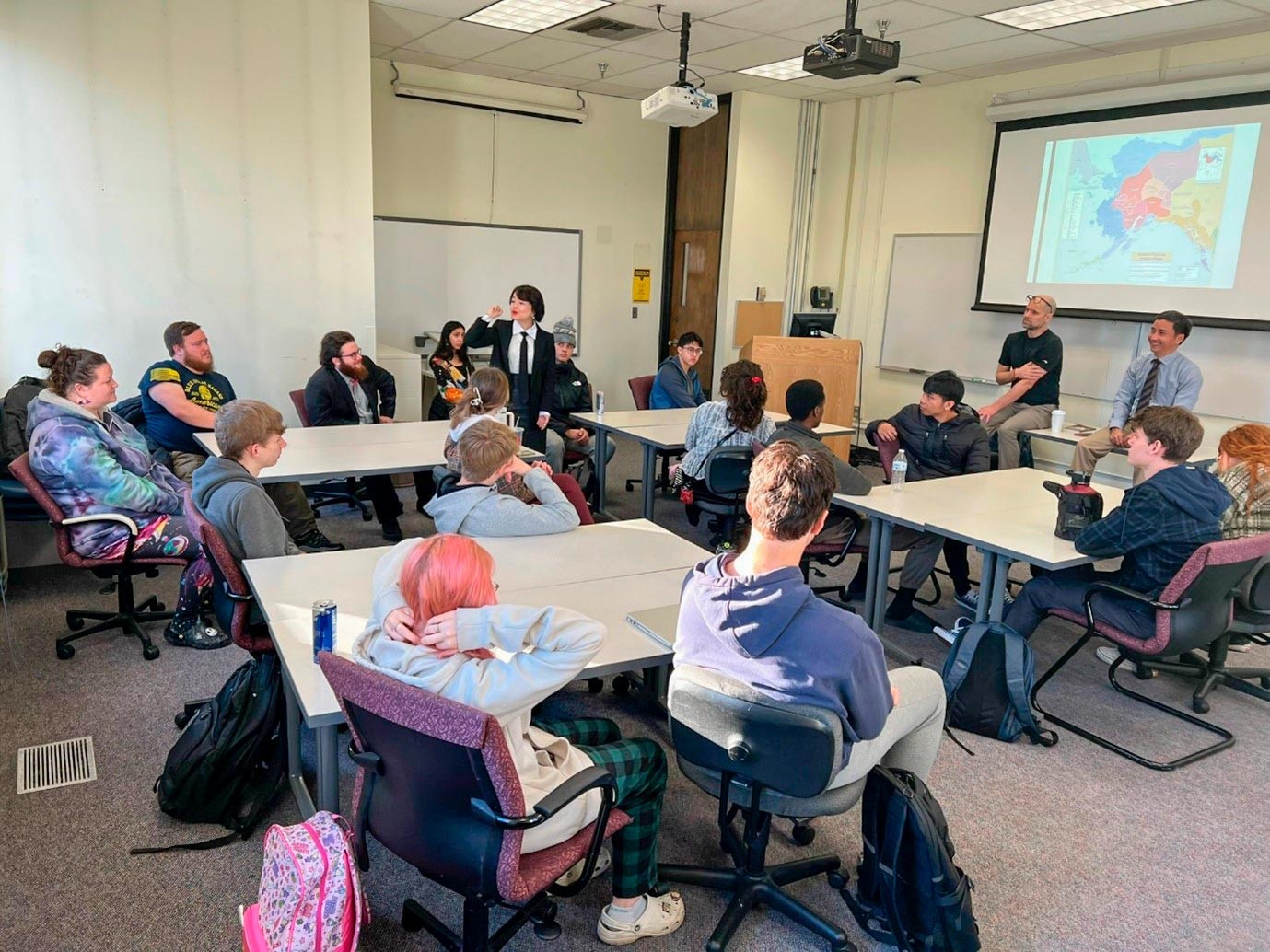 Đại diện NNTT và TSNA giao lưu cùng sinh viên Trường Đại học Alaska Anchorage ngày 30/10/2023