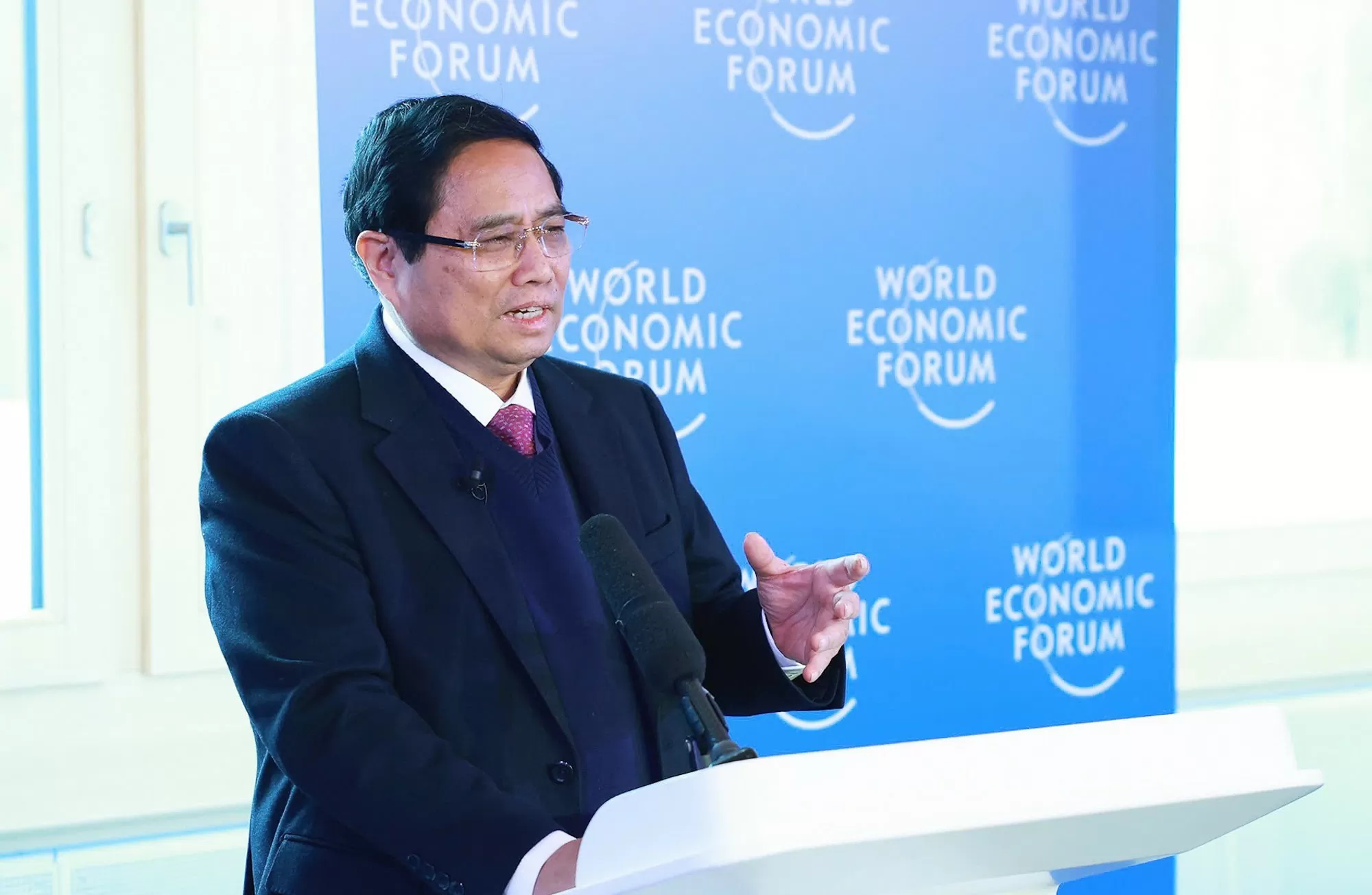 Thủ tướng đối thoại chiến lược quốc gia Việt Nam và chia sẻ về giải phóng tiềm năng tăng trưởng tại WEF Davos 2025