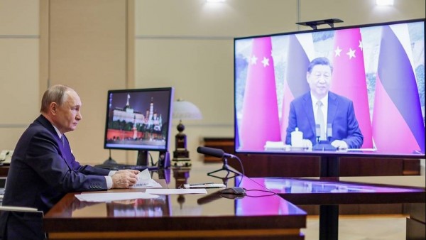 Hai nhà lãnh đạo Nga và Trung Quốc nói gì trong cuộc hội đàm vài giờ sau lễ nhậm chức của Tổng thống Mỹ Donald Trump?