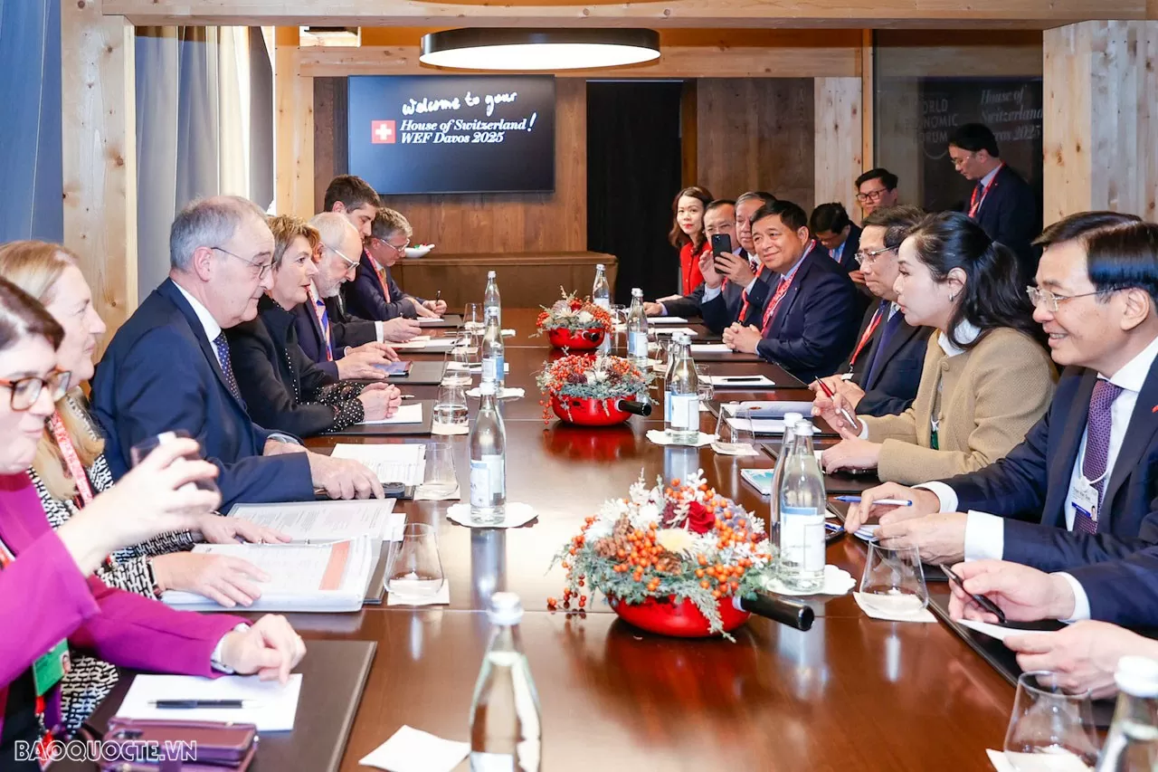 Thủ tướng gặp tổng thống Thuỵ Sỹ