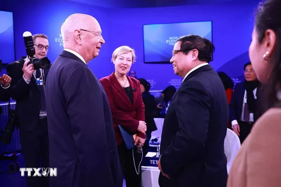 Thủ tướng Chính phủ Phạm Minh Chính đối thoại với WEF về đổi mới sáng tạo, ngày 21/1/2025, tại Davos, Thuỵ Sỹ. (Nguồn: TTXVN)