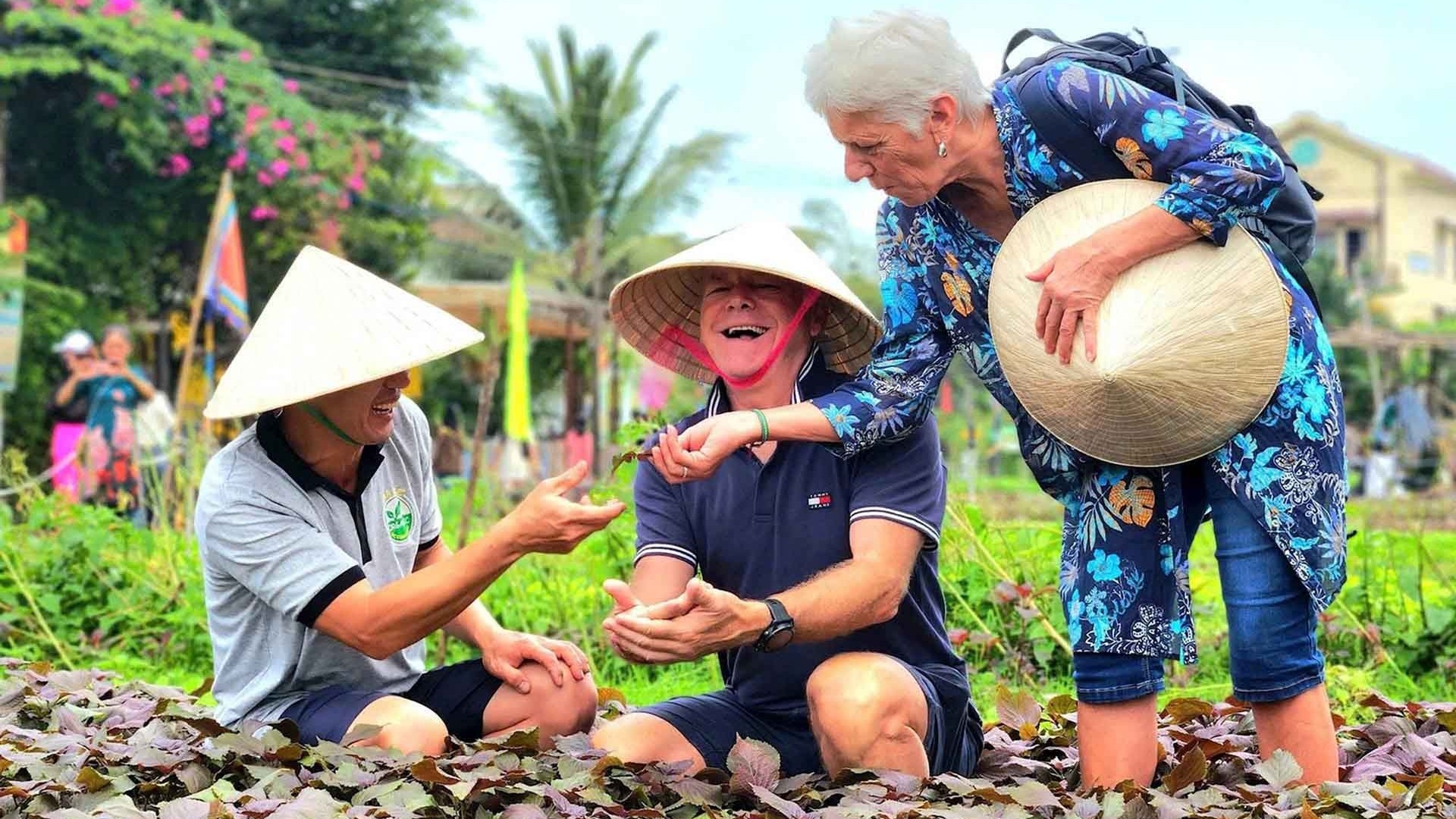Trải nghiệm thi vị ở làng rau Trà Quế