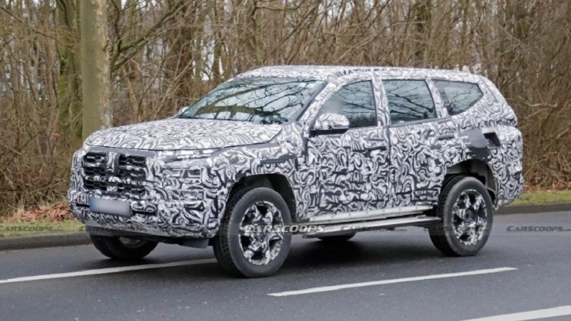 SUV 7 chỗ Mitsubishi Pajero Sport thế hệ mới chính thức lộ diện