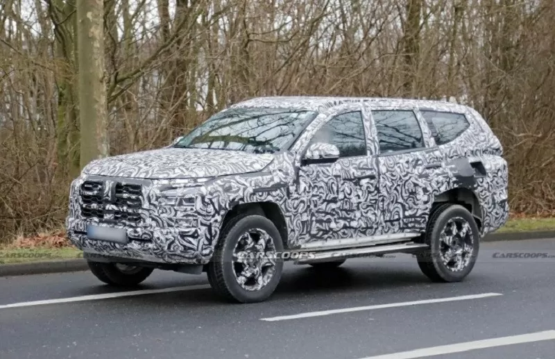 SUV 7 chỗ Mitsubishi Pajero Sport thế hệ mới chính thức lộ diện
