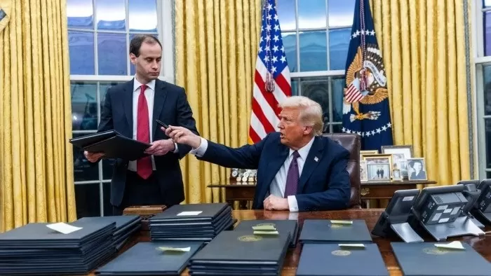 Tin thế giới 22/1: Nga mạnh tay với một nước Đông Bắc Á, Tổng thống Trump bắt đầu hành động về Ukraine, ba nước Sahel tung quân đội chung. EPA Tin thế giới 22/1: Nga mạnh tay với một nước Đông Bắc Á, Tổng thống Trump bắt đầu hành động về Ukraine, ba nước Sahel tung quân đội chung. EPA