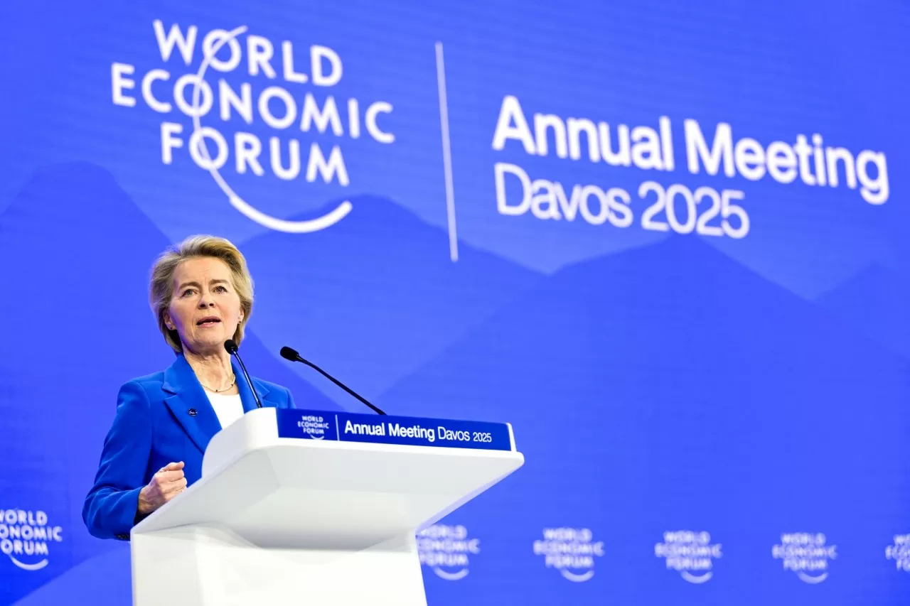 Chủ tịch Ủy ban châu Âu Ursula von der Leyen phát biểu tại Diễn đàn Kinh tế thế giới ở Davos (Thụy Sỹ) ngày 21/1/2025. (Nguồn: EC)