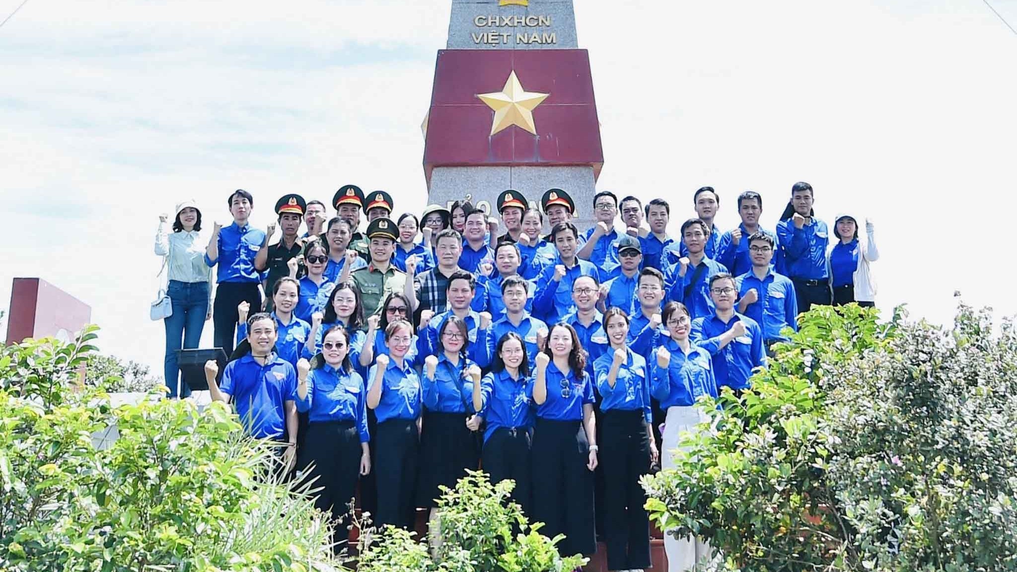 gioi tre luc day chien luoc trong giai doan moi