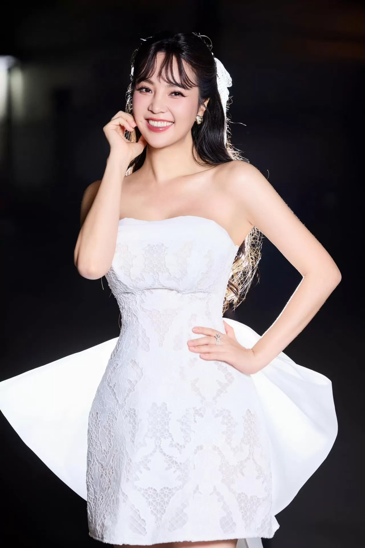 Á hậu Thụy Vân