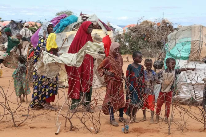 Somalia là một trong những nước nghèo nhất thế giới, chịu đựng hàng thập kỷ nội chiến, các cuộc nổi dậy đẫm máu của lực lượng Al-Shabab, cùng các thảm họa khí hậu thường xuyên. (Nguồn: AFP) Somalia là một trong những nước nghèo nhất thế giới, chịu đựng hàng thập kỷ nội chiến, các cuộc nổi dậy đẫm máu của lực lượng Al-Shabab, cùng các thảm họa khí hậu thường xuyên. (Nguồn: AFP)