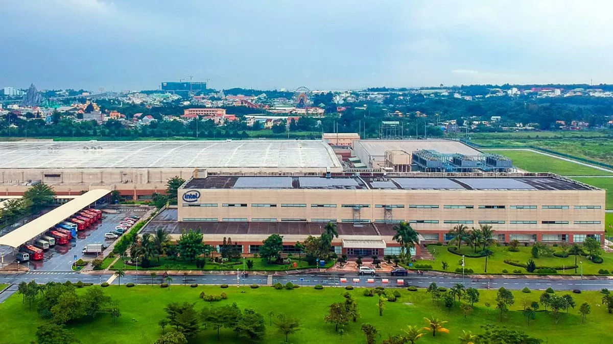 Nhà máy Intel tại Khu Công nghệ cao TP. Hồ Chí Minh